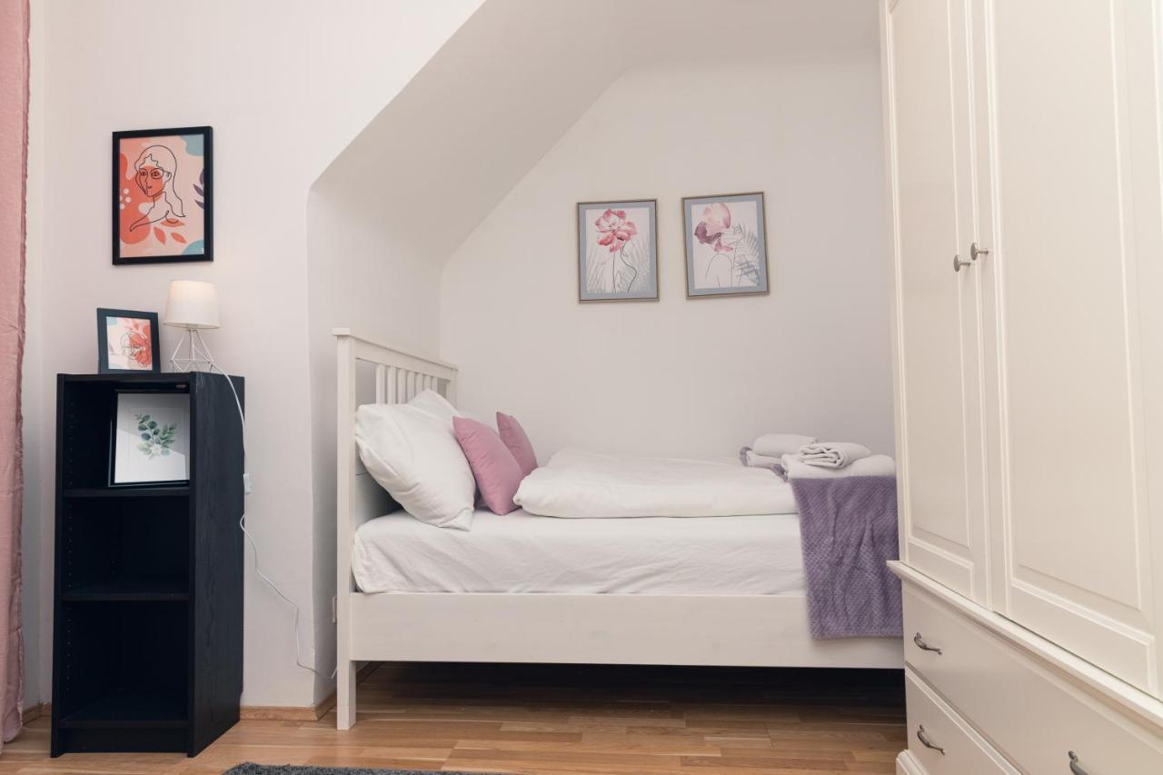 Milky Way Top Floor 2-Bedroom Apartment Air Condition Wien Ngoại thất bức ảnh